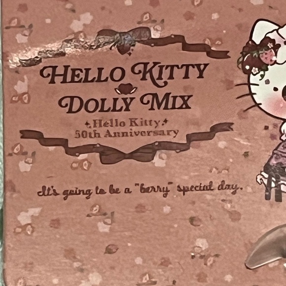 Tiny Chum Dolly Mix Hello Kitty 50th Anniversary Socks - Picture 3 of 4